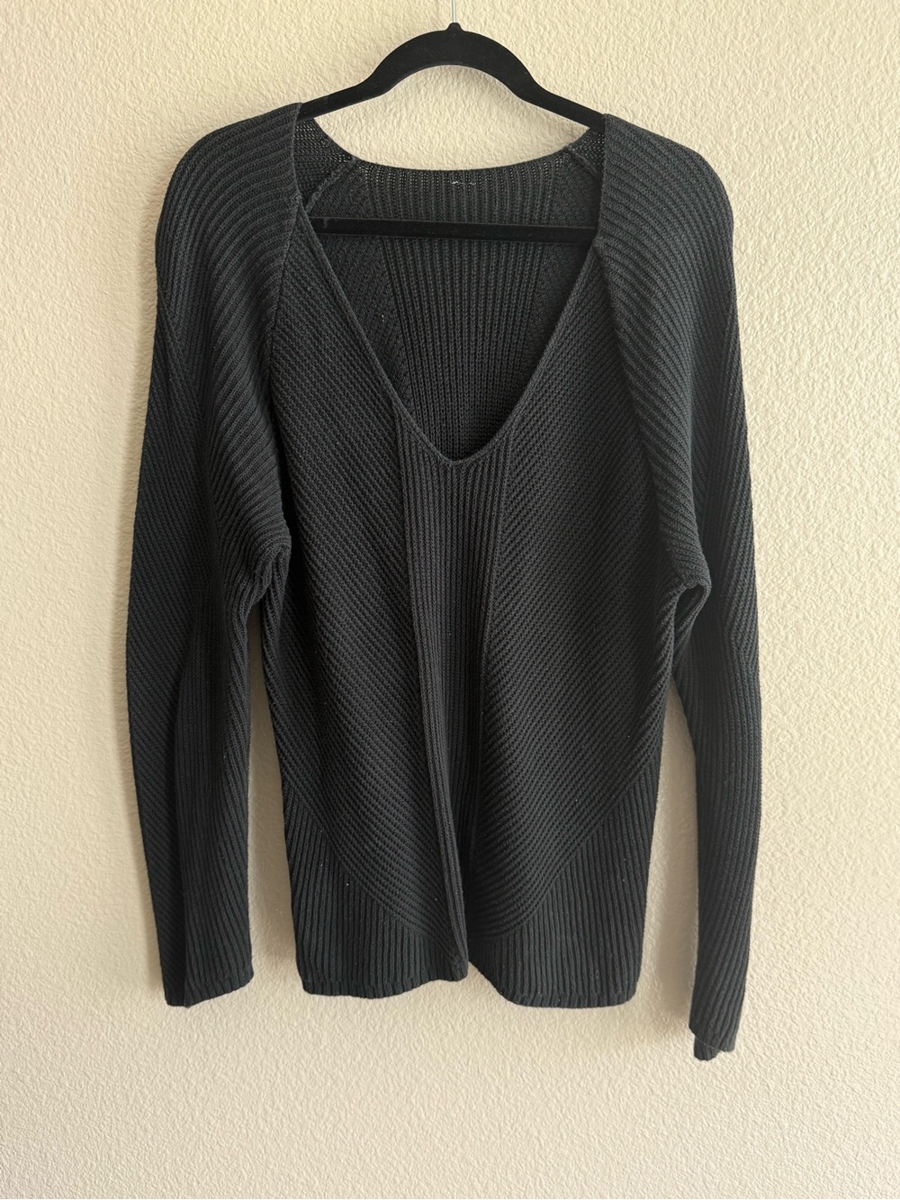 lululemon athletica Black Ribbed V-Neck Pullover Sweater